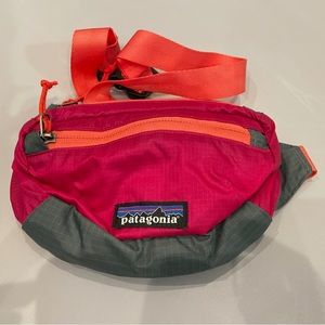 Patagonia Hip bag. Small. Fanny pack. Pink.